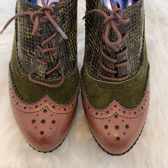 Poetic License Wild Safari Oxford Platform Wedge - Picture 4 of 11